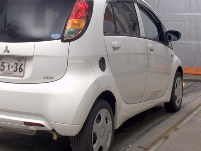 MITSUBISHI I