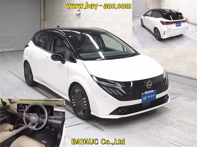 NISSAN AURA