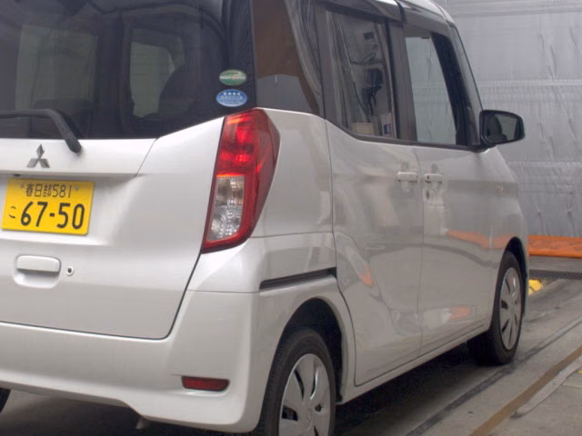 MITSUBISHI EK SPACE