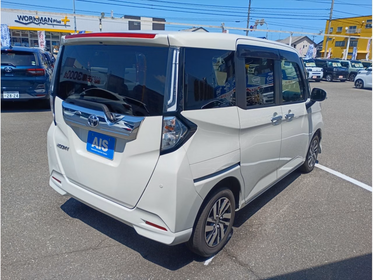 TOYOTA ROOMY