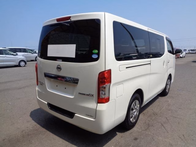 NISSAN NV350 CARAVAN