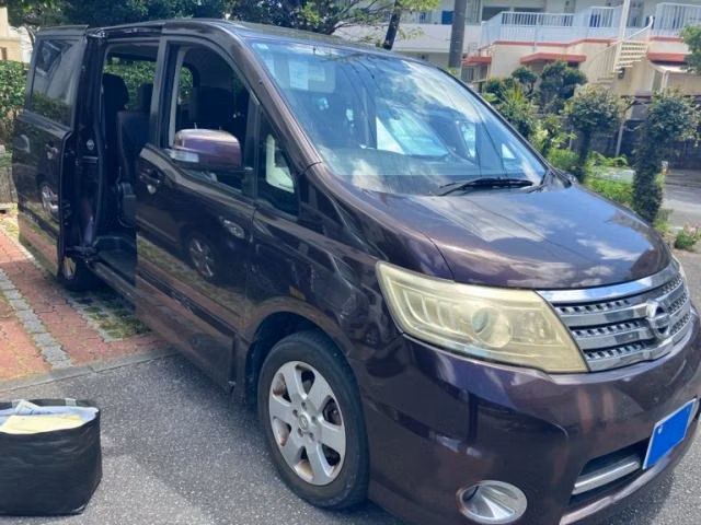 NISSAN SERENA