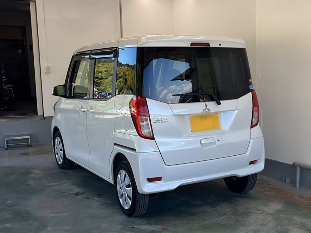MITSUBISHI EK SPACE