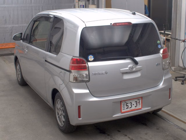 TOYOTA SPADE