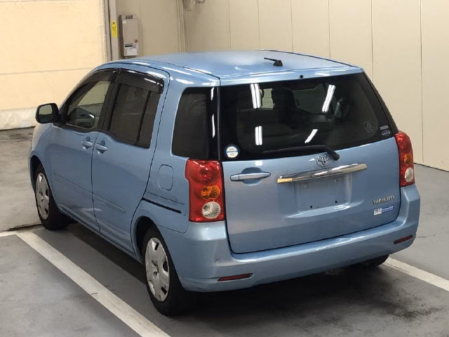 TOYOTA RAUM