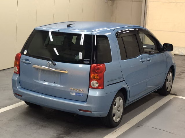 TOYOTA RAUM