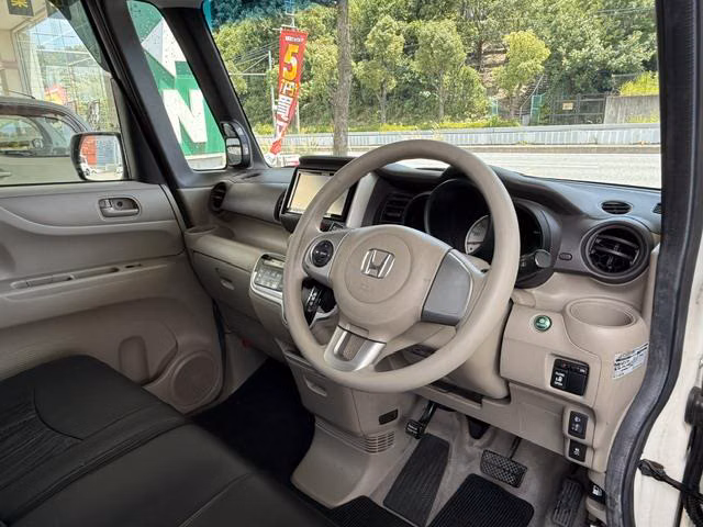 HONDA N-BOX