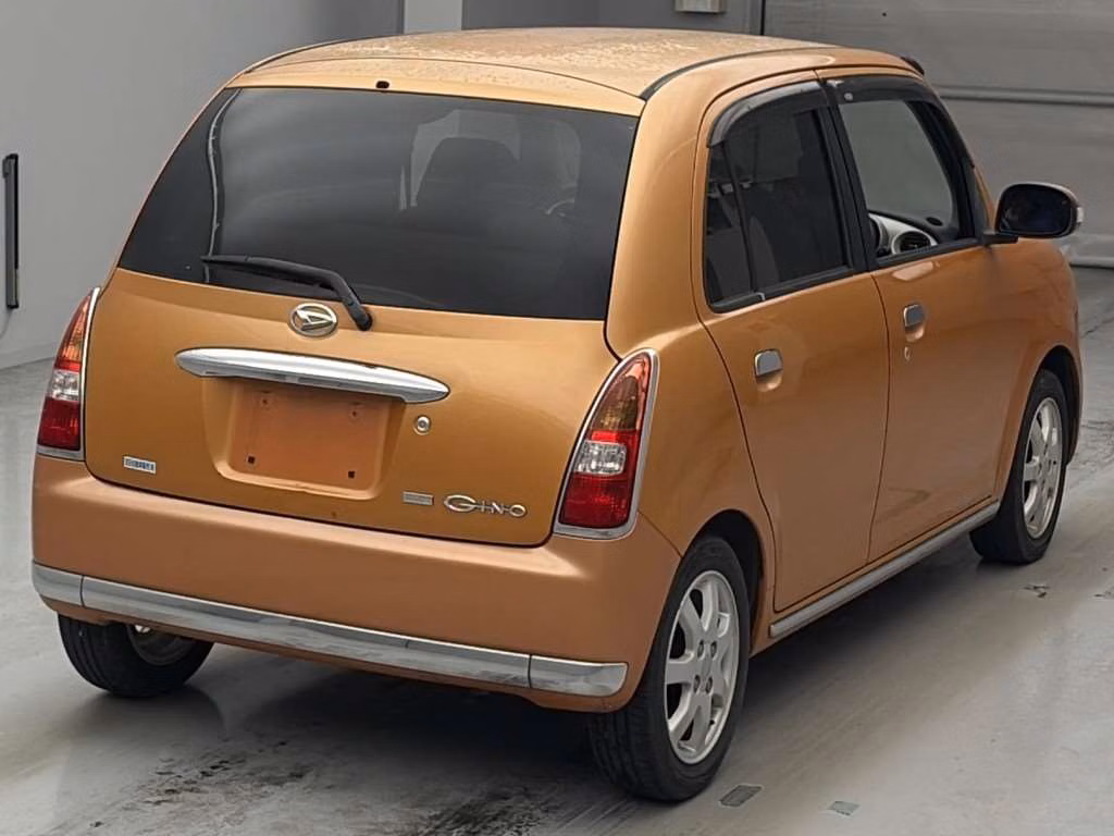 DAIHATSU MIRA GINO