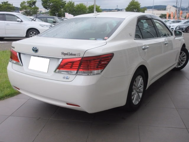 TOYOTA CROWN