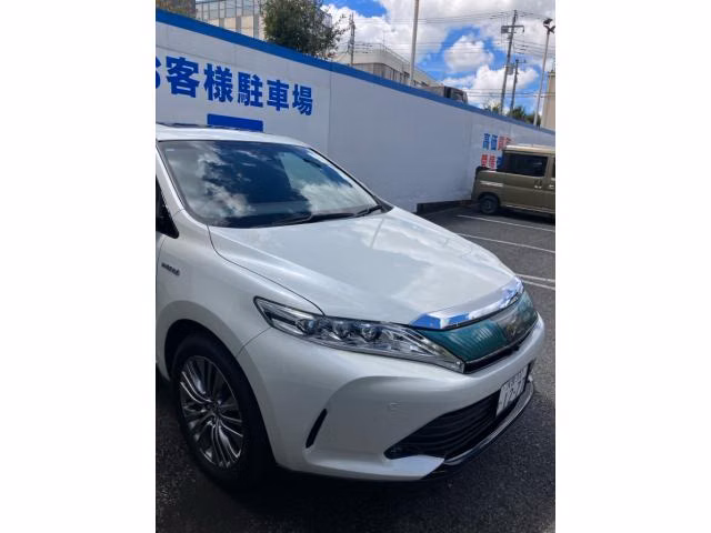TOYOTA HARRIER