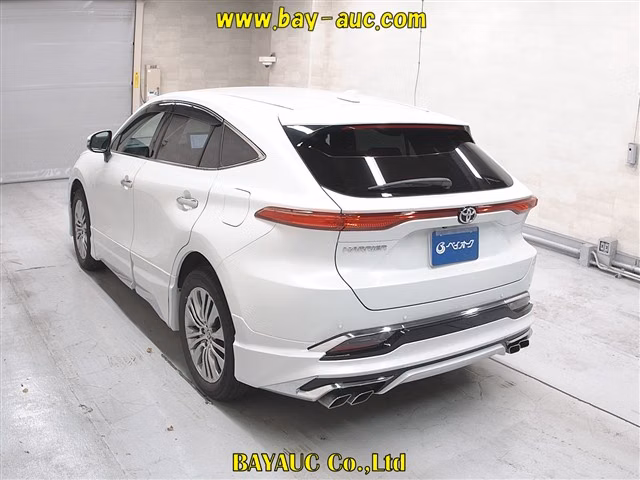 TOYOTA HARRIER