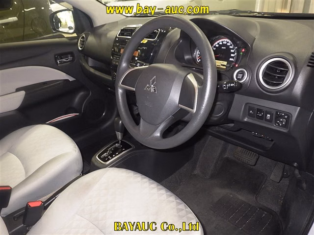 MITSUBISHI MIRAGE