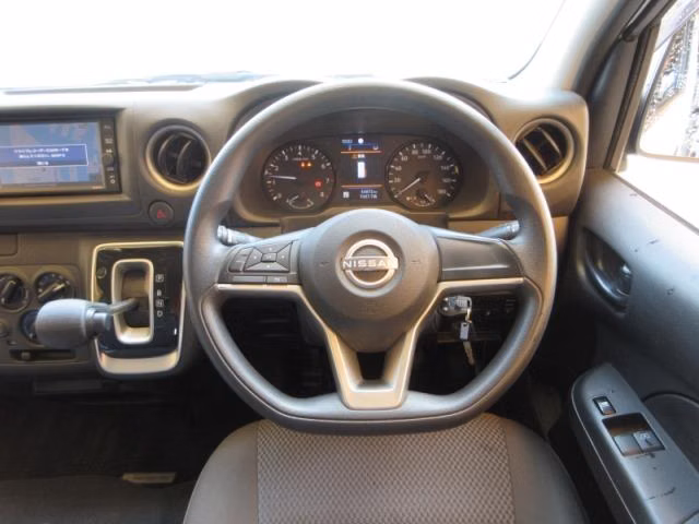 NISSAN CARAVAN