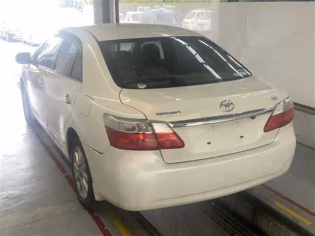 TOYOTA PREMIO