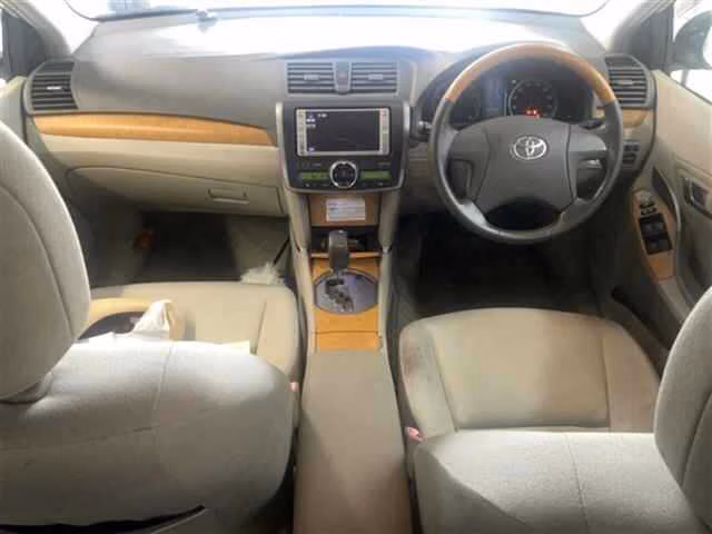 TOYOTA PREMIO