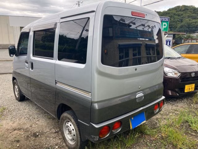NISSAN CLIPPER