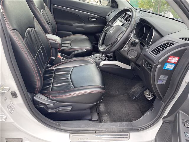 MITSUBISHI RVR