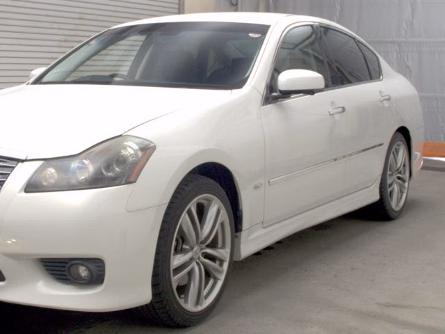 NISSAN FUGA