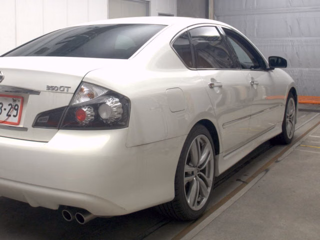 NISSAN FUGA