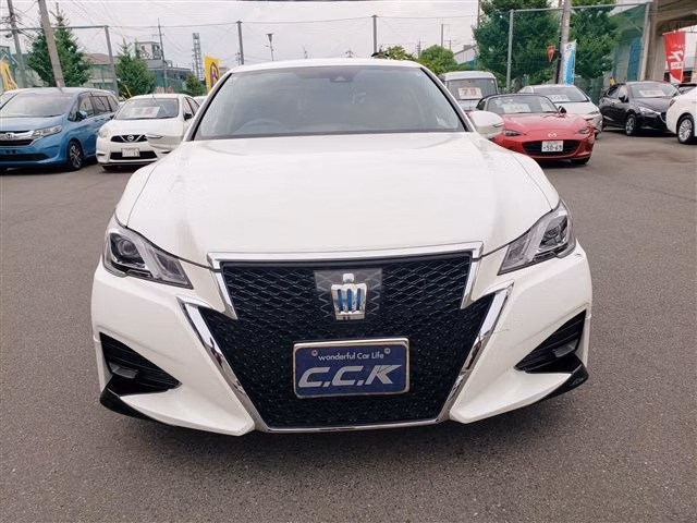 TOYOTA CROWN