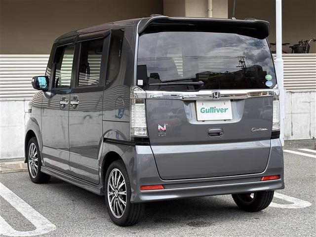 HONDA N-BOX