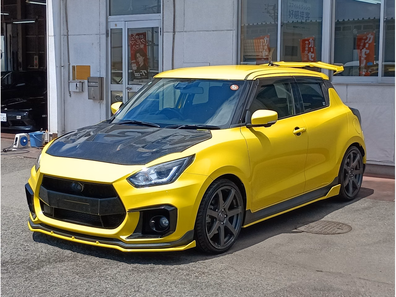SUZUKI SWIFT