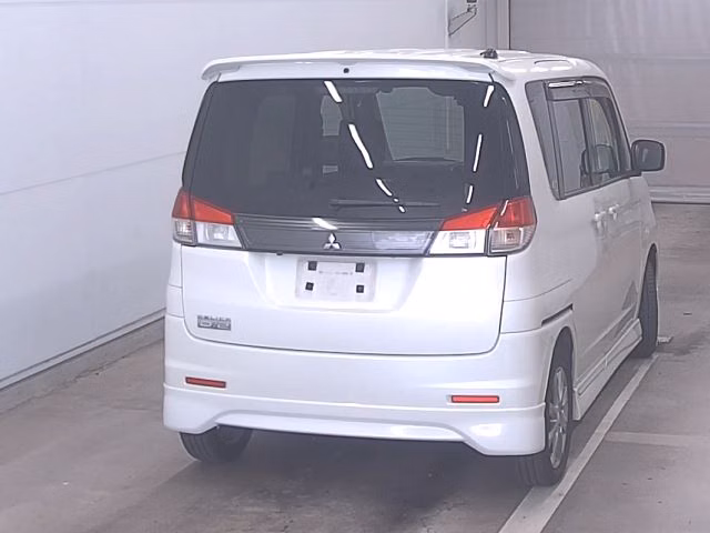 MITSUBISHI DELICA D:2