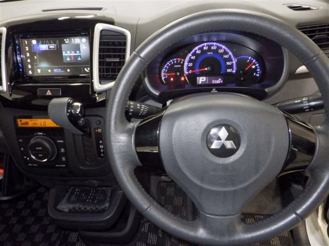MITSUBISHI DELICA D:2