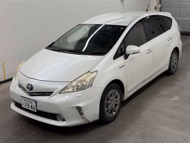 TOYOTA PRIUS ALPHA