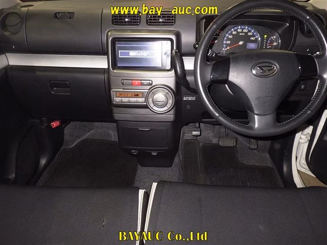 DAIHATSU MOVE CONTE