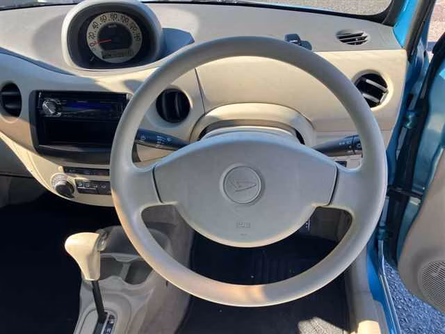 DAIHATSU ESSE