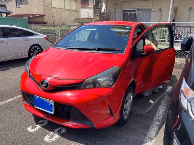 TOYOTA VITZ