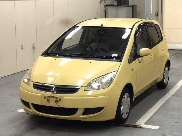 MITSUBISHI COLT