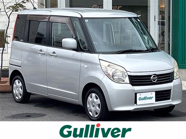 NISSAN ROOX