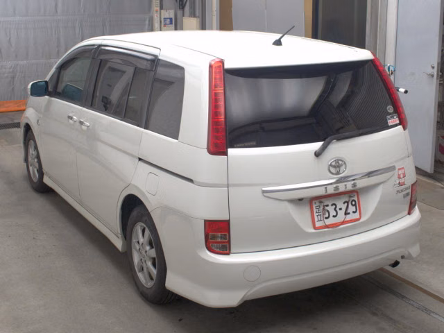 TOYOTA ISIS