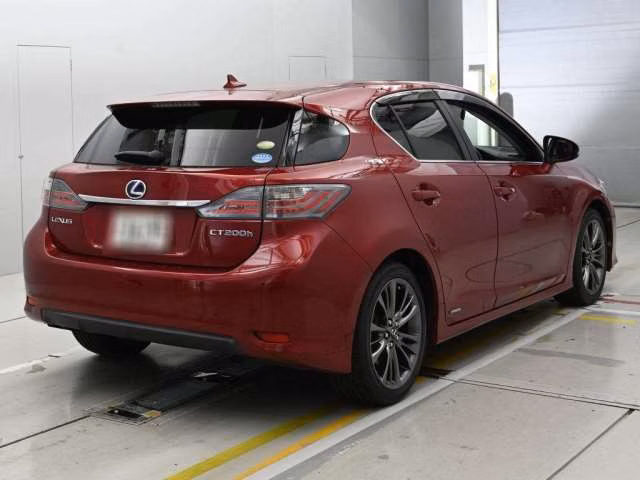 LEXUS CT200H