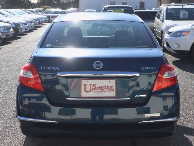 NISSAN TEANA