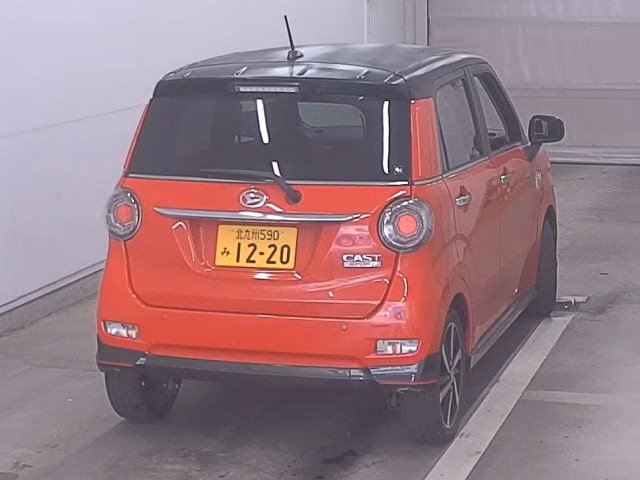 DAIHATSU CAST