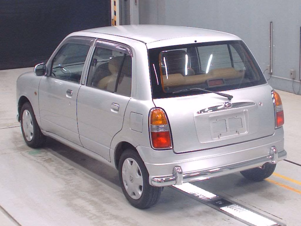 DAIHATSU MIRA GINO