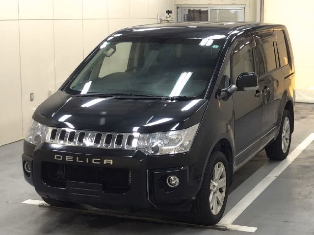MITSUBISHI DELICA D:5