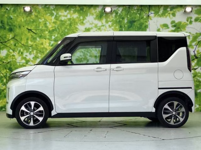 MITSUBISHI EK SPACE