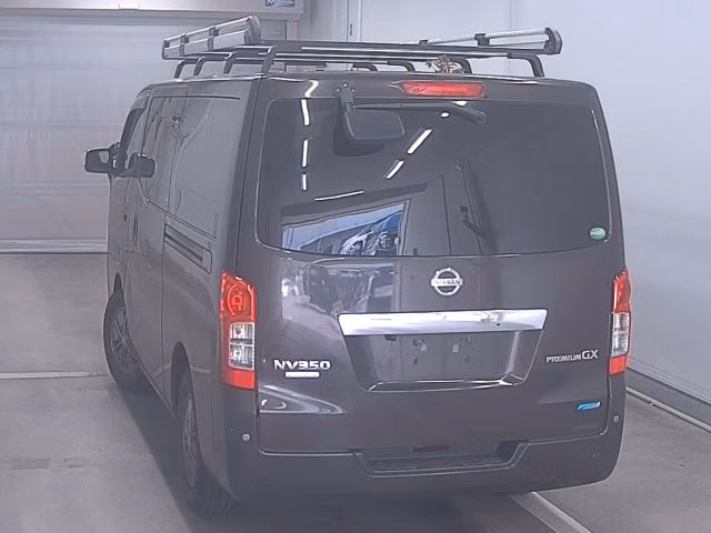 NISSAN NV350 CARAVAN