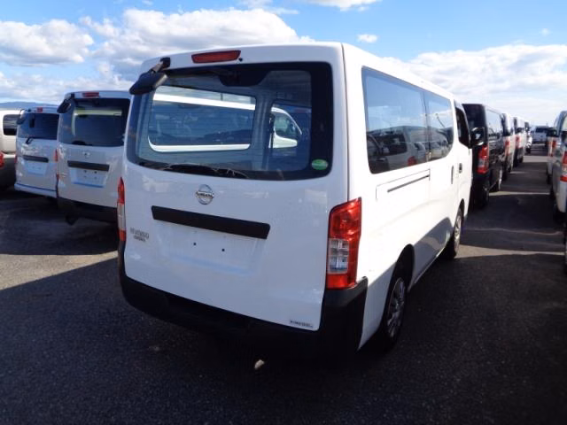 NISSAN NV350 CARAVAN