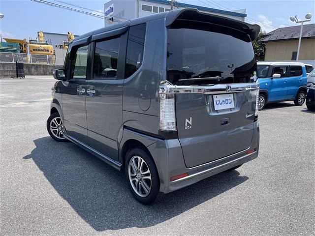 HONDA N-BOX