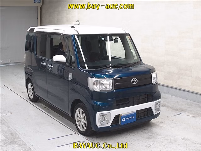 TOYOTA PIXIS MEGA