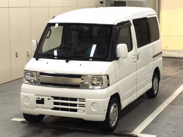 MITSUBISHI TOWN BOX