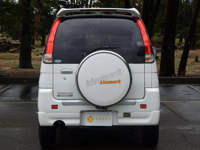 DAIHATSU TERIOS KID