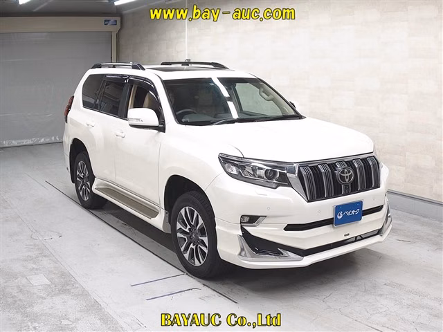 TOYOTA LAND CRUISER PRADO