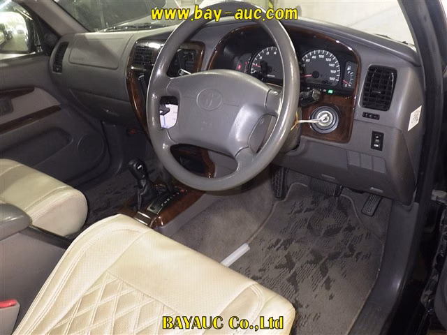 TOYOTA HILUX SURF