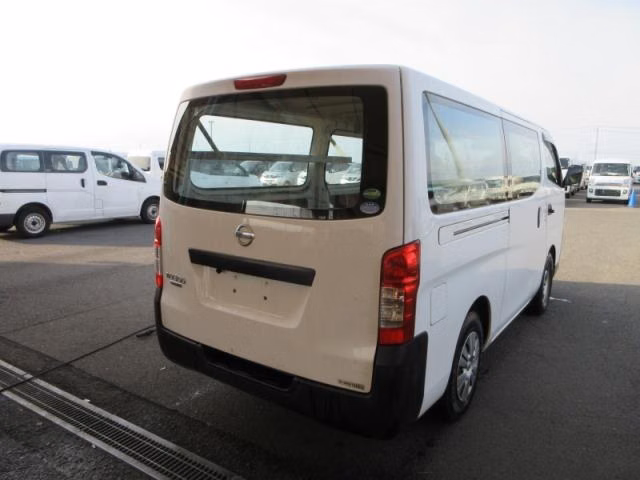 NISSAN NV350 CARAVAN